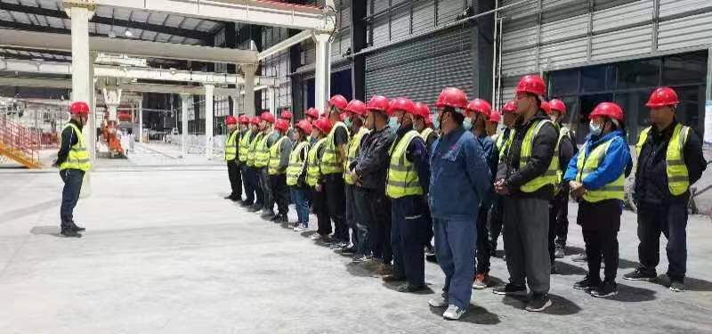 4月27日生產(chǎn)部安總利用班會對全體員工開展安全生產(chǎn)教育培訓